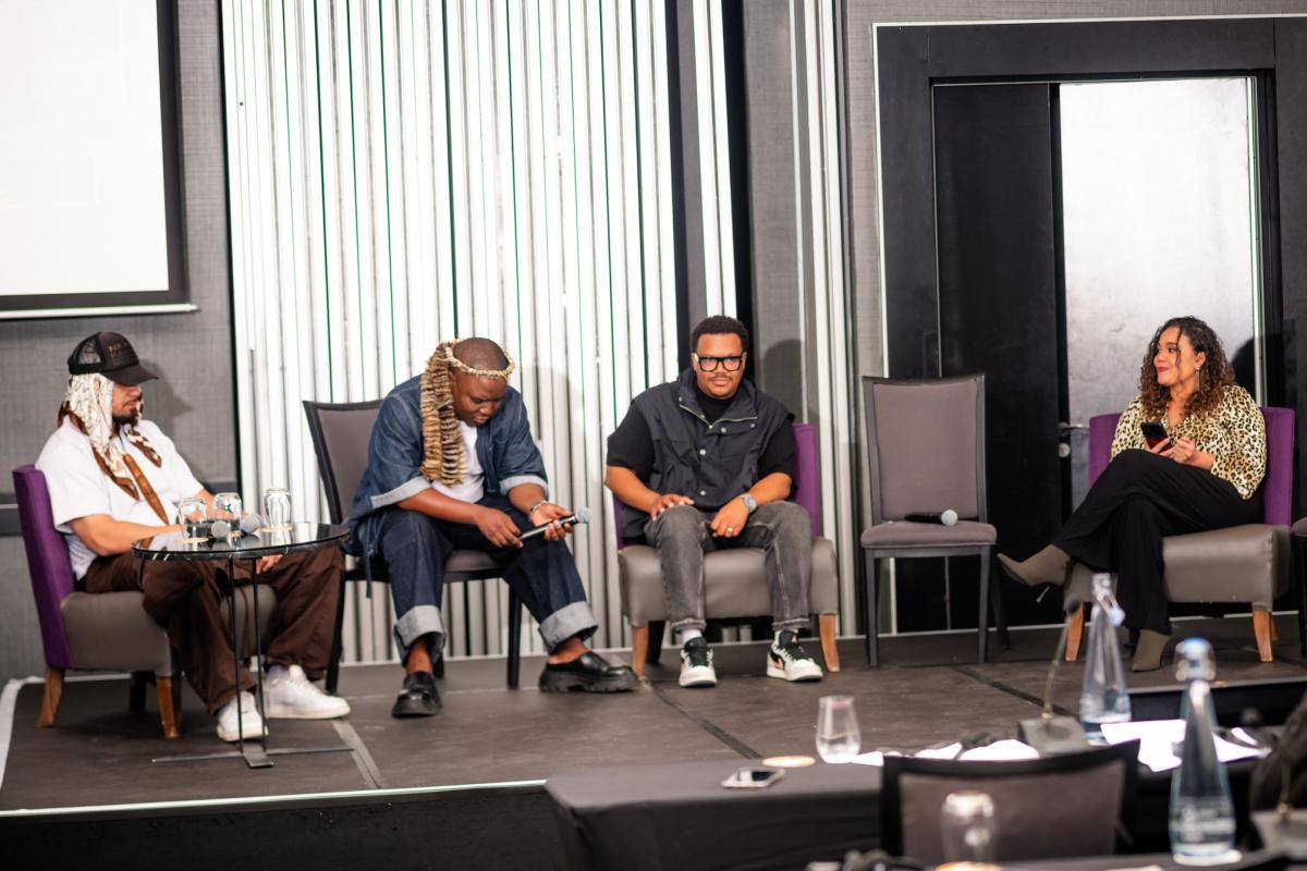 SongHub panel and listening session with Solange Cesarovna